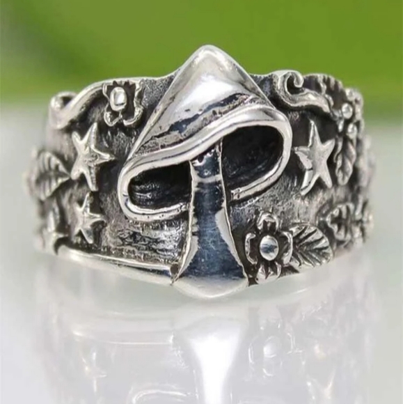 *Brynne* Mushroom Ring - Picture 2 of 3